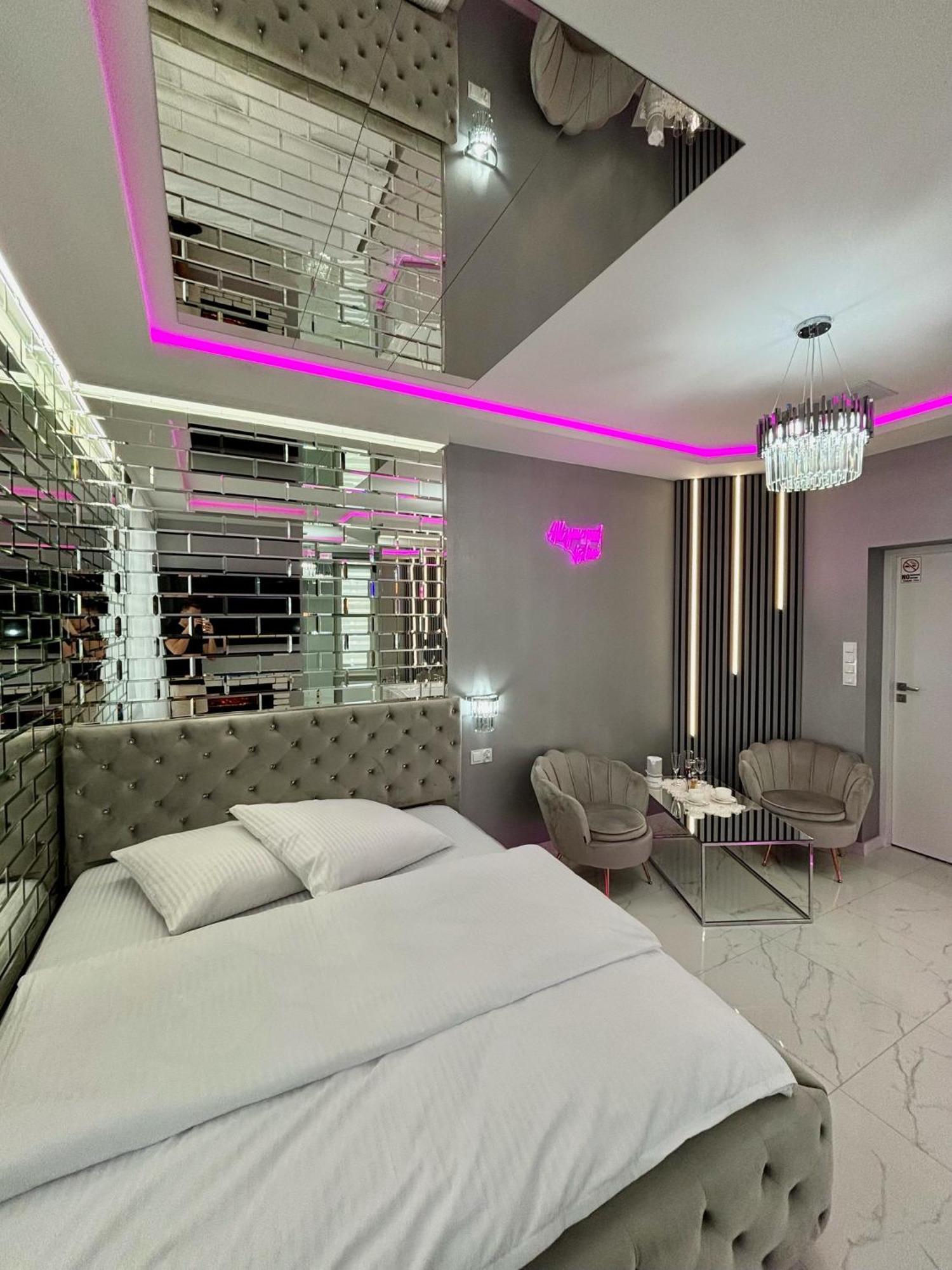 Apartament "Prezydencki Deluxe" Centrum Z Duza Wanna Dla Dwojga Gniezno Ngoại thất bức ảnh